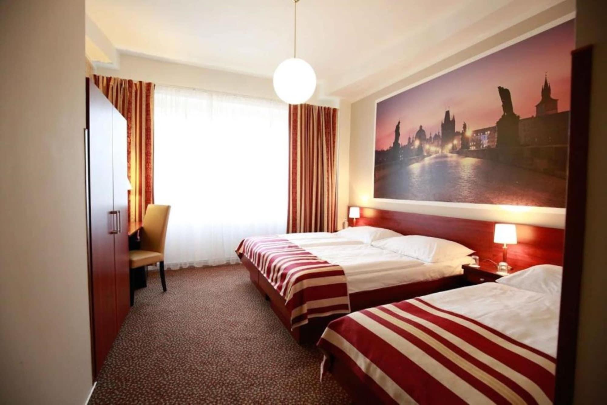 Metropolitan Old Town Hotel - Czech Leading Hotels Praha Bagian luar foto